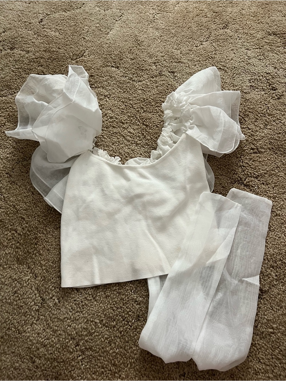 Women’s White Ruffle-Sleeve Crop Top: S
